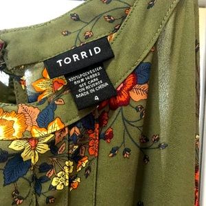 Torrid Summer top 4x